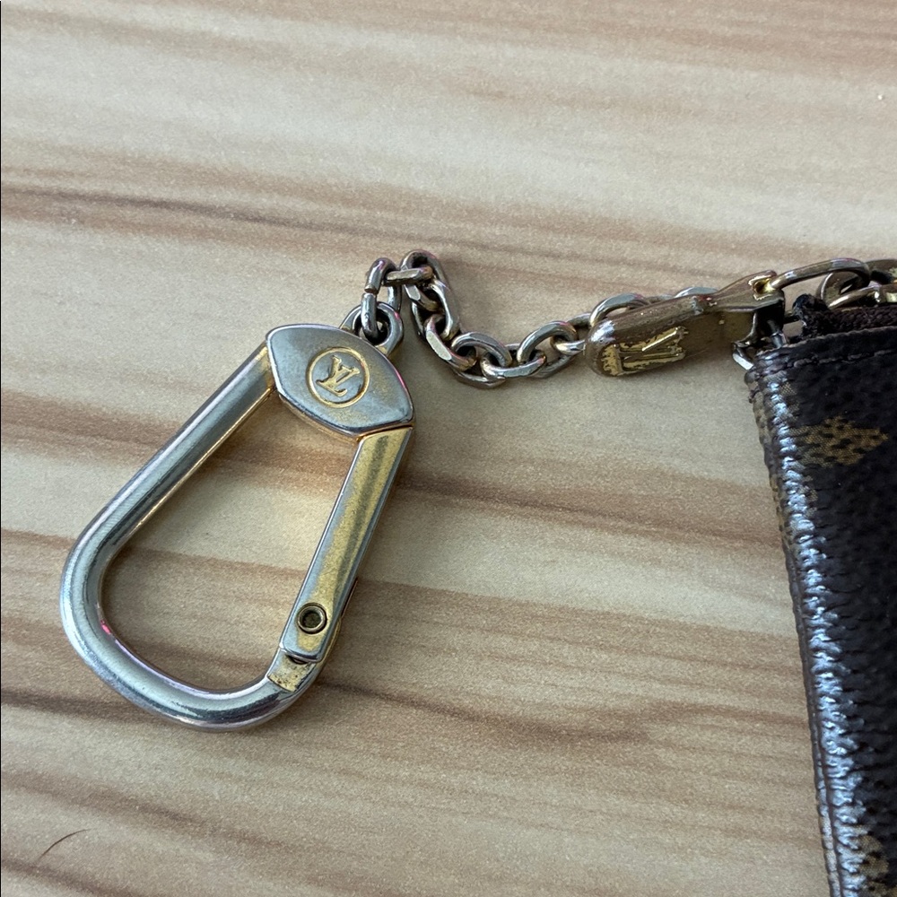 Louis Vuitton Brown Monogram Key Pouch - Picture 3 of 8